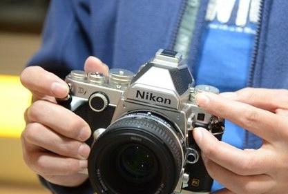 尼康Df数码相机复古设计引关注