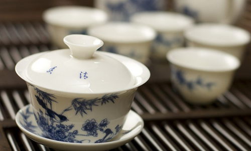 陶瓷茶具的保养和清洗是否有诀窍？