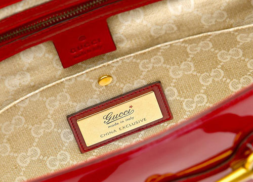 Gucci推出马年包袋系列