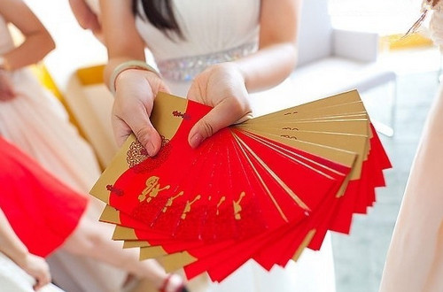 第一次参加婚礼送多少红包？
