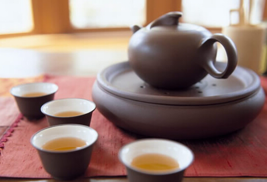 喝乌龙茶用什么样的茶具比较好？