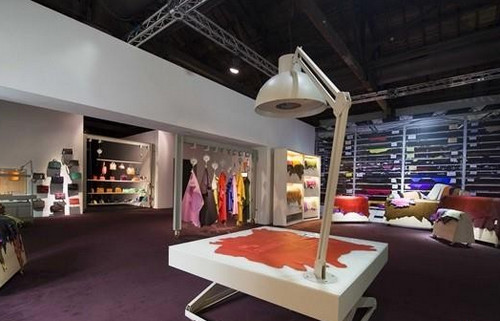 全亚洲最大规模爱马仕皮革展开放展览