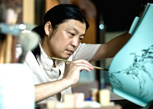 中国陶瓷艺术大师王一君：探索，永不停歇