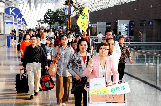 中国游客“有钱不任性”：从奢侈品转向实用品